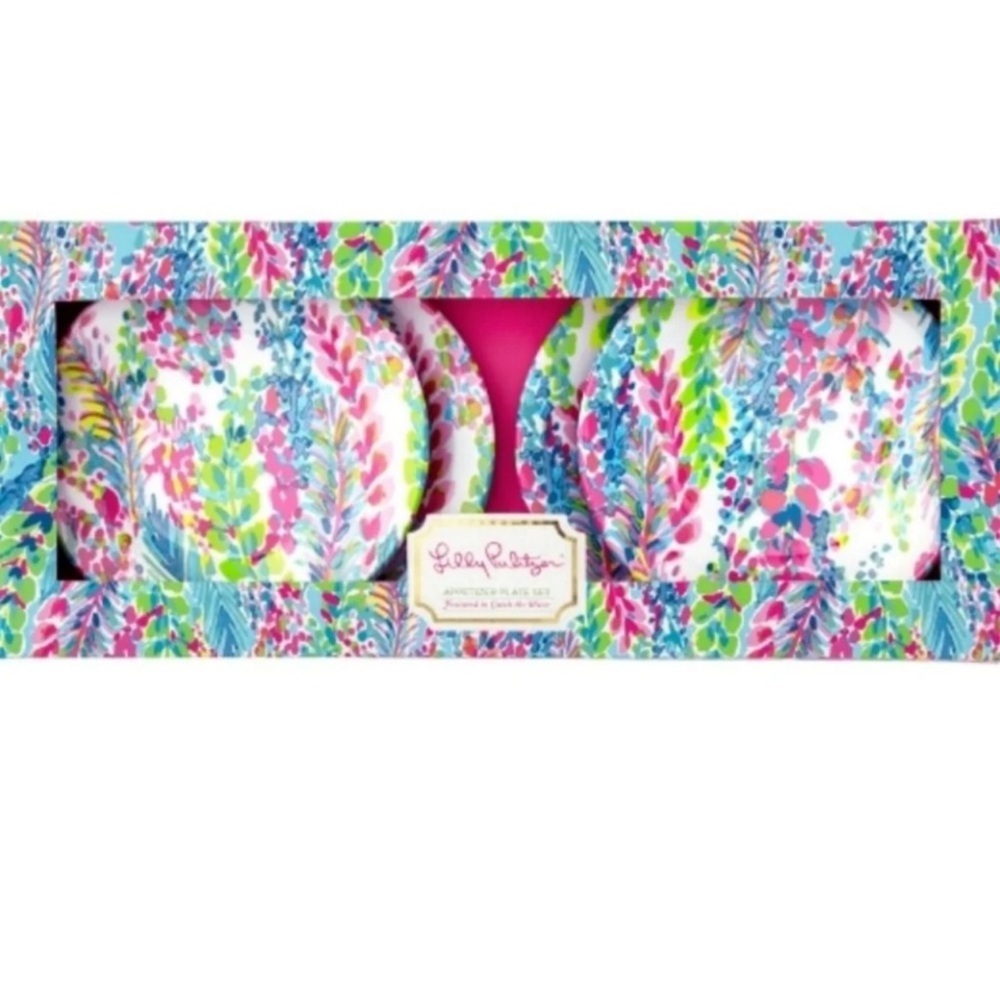 Lilly Pulitzer appetizer plate set in catch the wave print NWT set of four